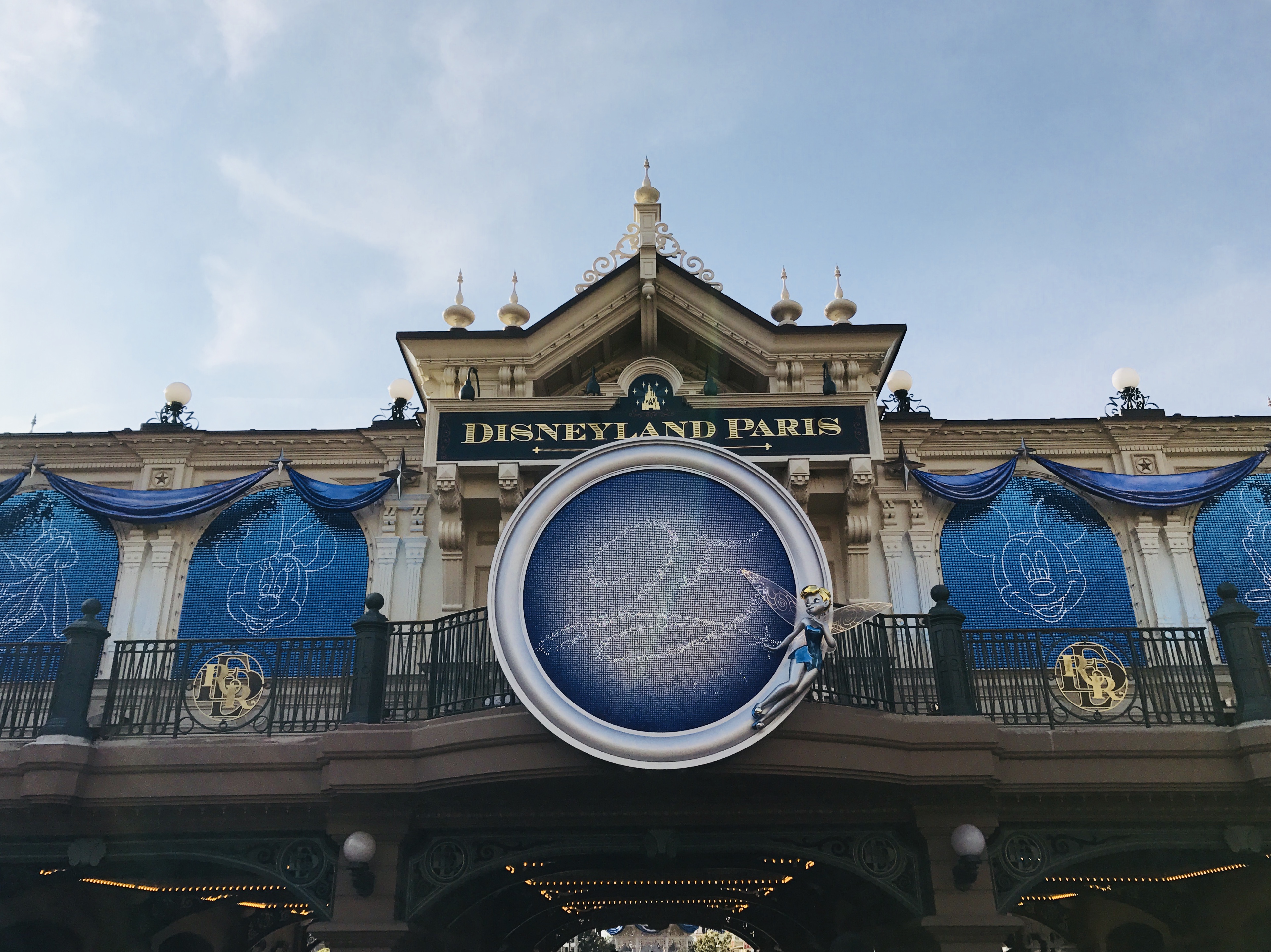 Featured image for “Celebrating The 25th Anniversary At Disneyland Paris”