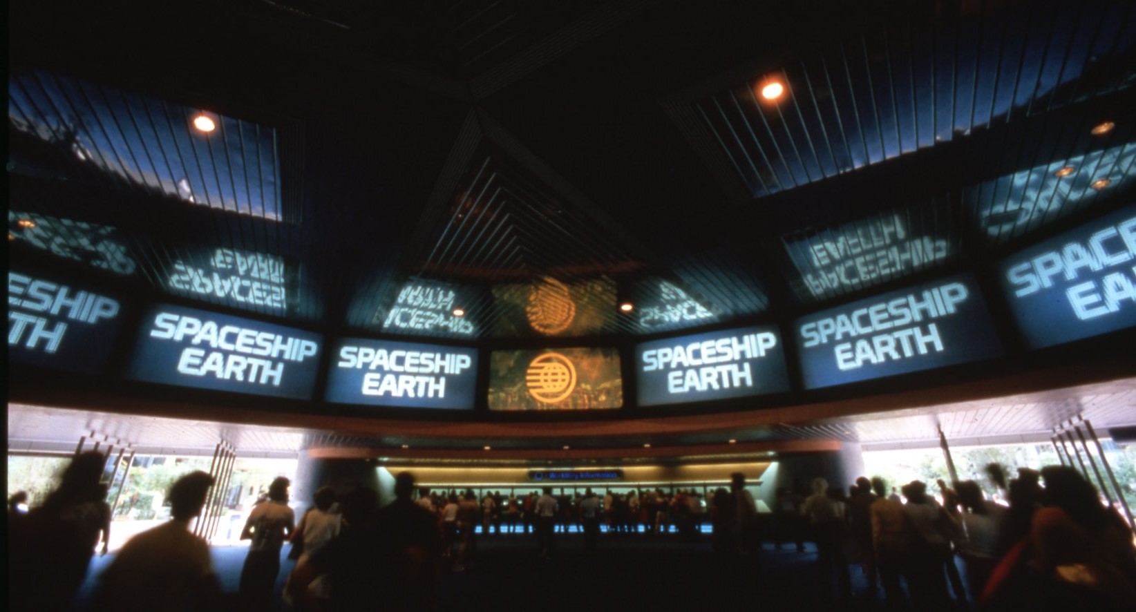 Exit of Spaceship Earth 1985
