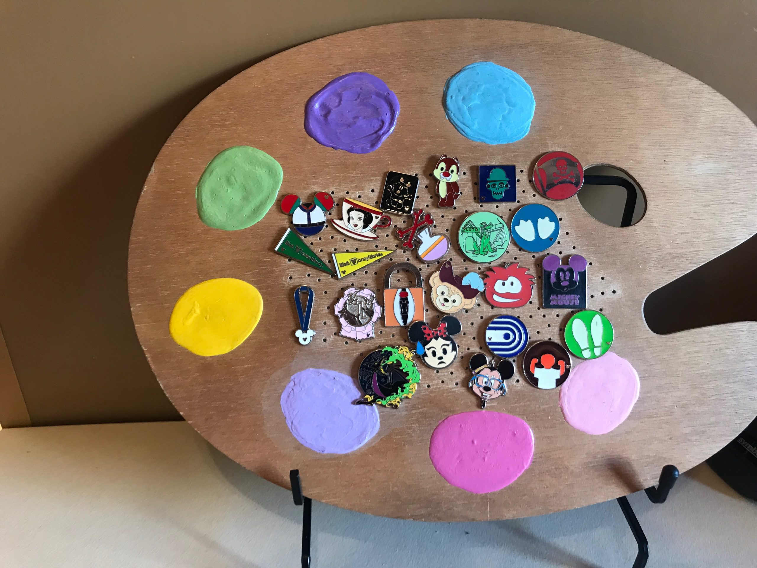 Featured image for “Where to Find the Pin Boards at Walt Disney World with COVID-19 Regulations”